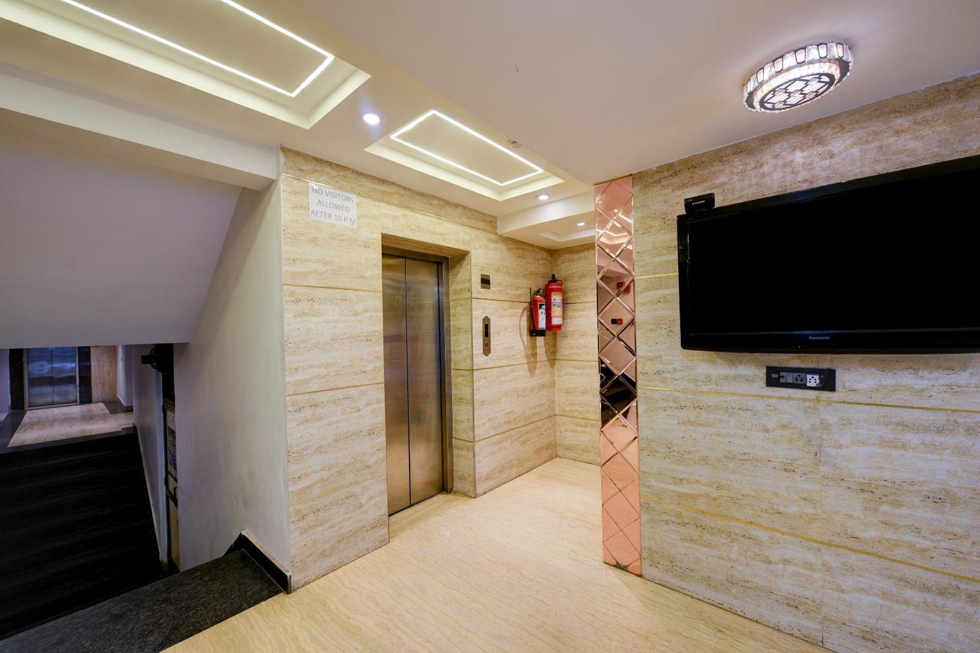 Hotel Sohana Palace Near New Delhi Railway Station And Connaught Place Екстер'єр фото