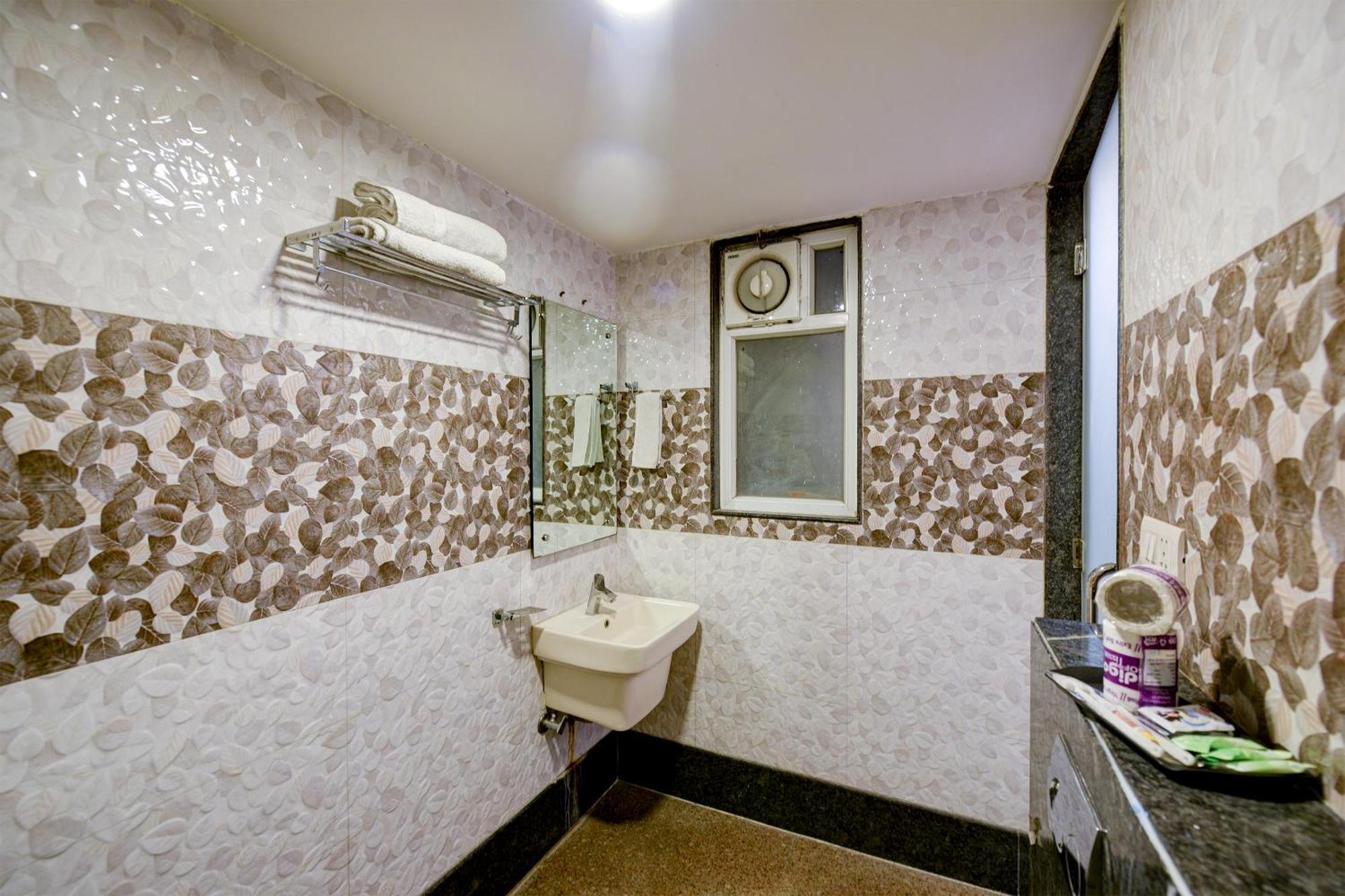 Hotel Sohana Palace Near New Delhi Railway Station And Connaught Place Екстер'єр фото