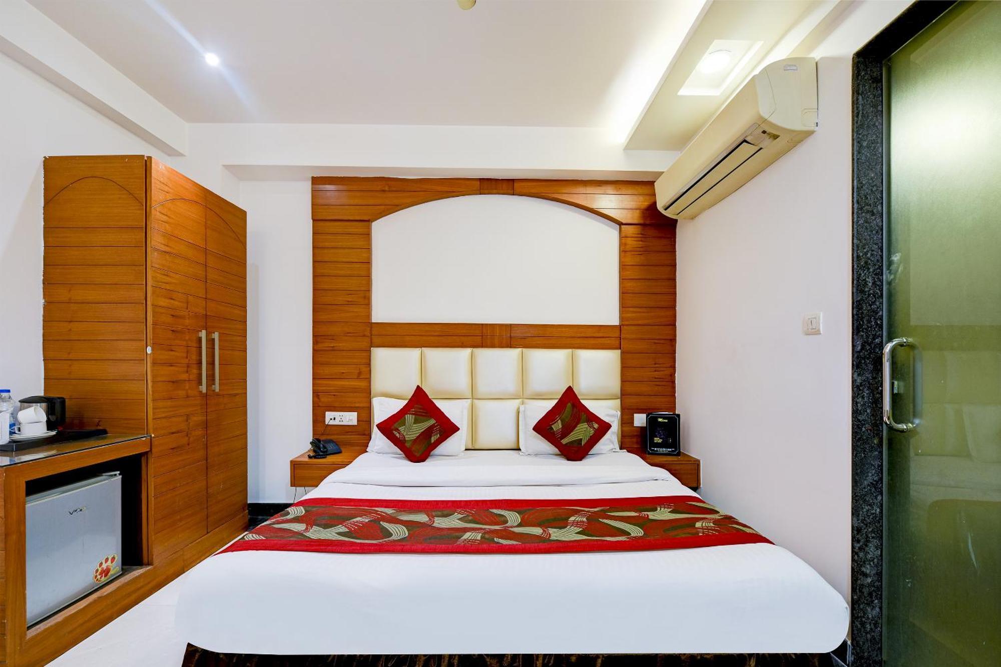 Hotel Sohana Palace Near New Delhi Railway Station And Connaught Place Екстер'єр фото