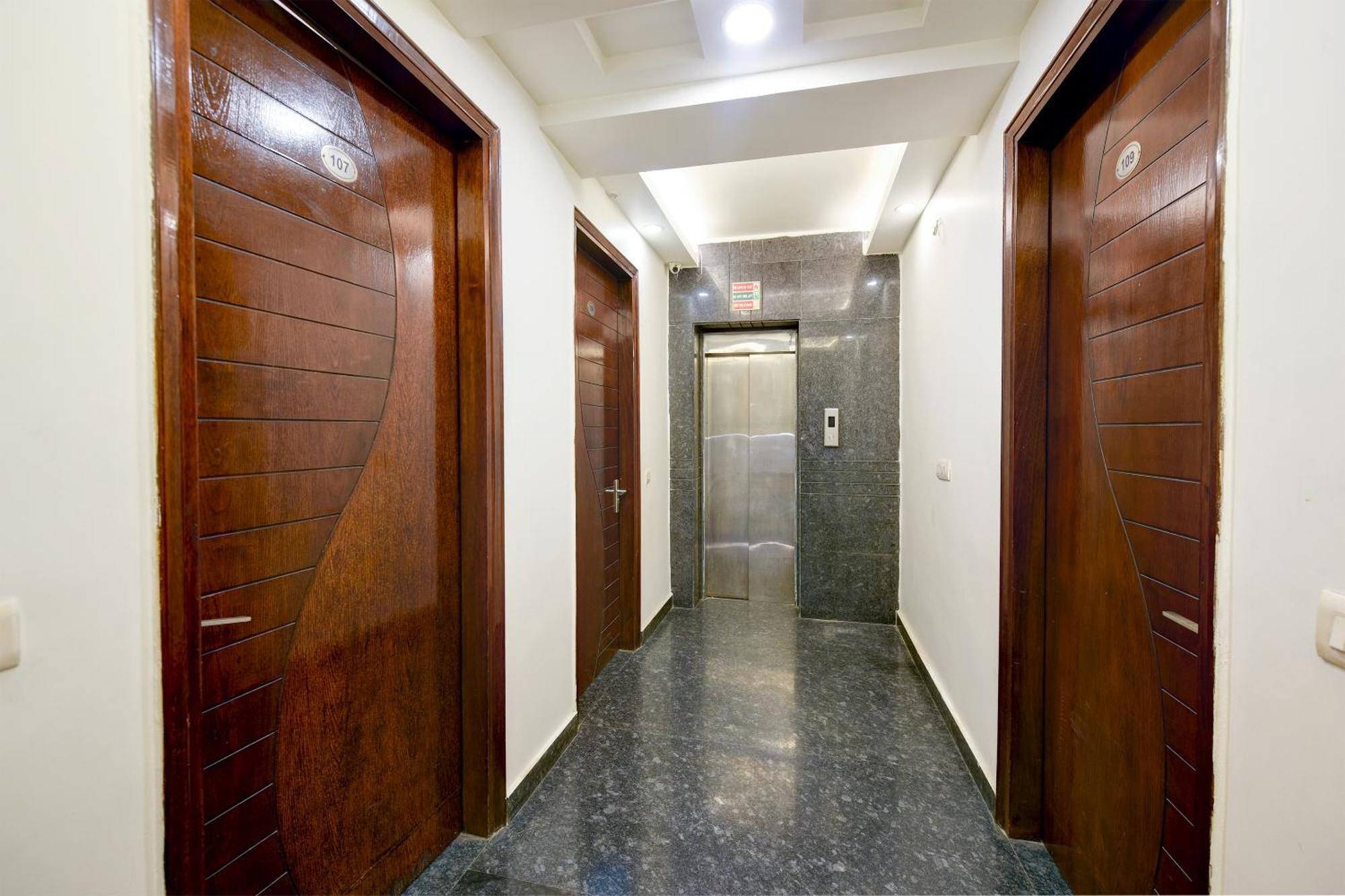 Hotel Sohana Palace Near New Delhi Railway Station And Connaught Place Екстер'єр фото