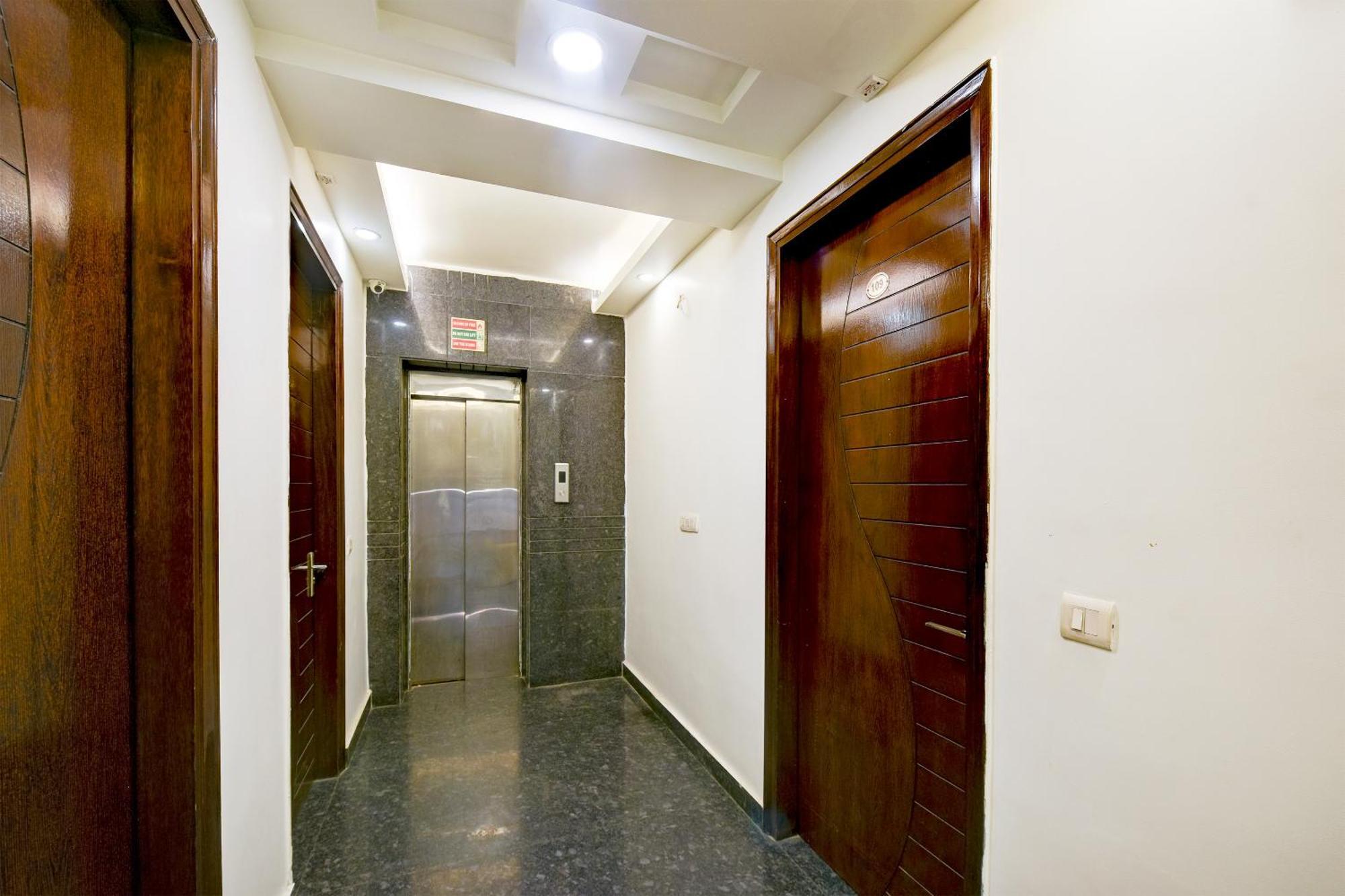 Hotel Sohana Palace Near New Delhi Railway Station And Connaught Place Екстер'єр фото