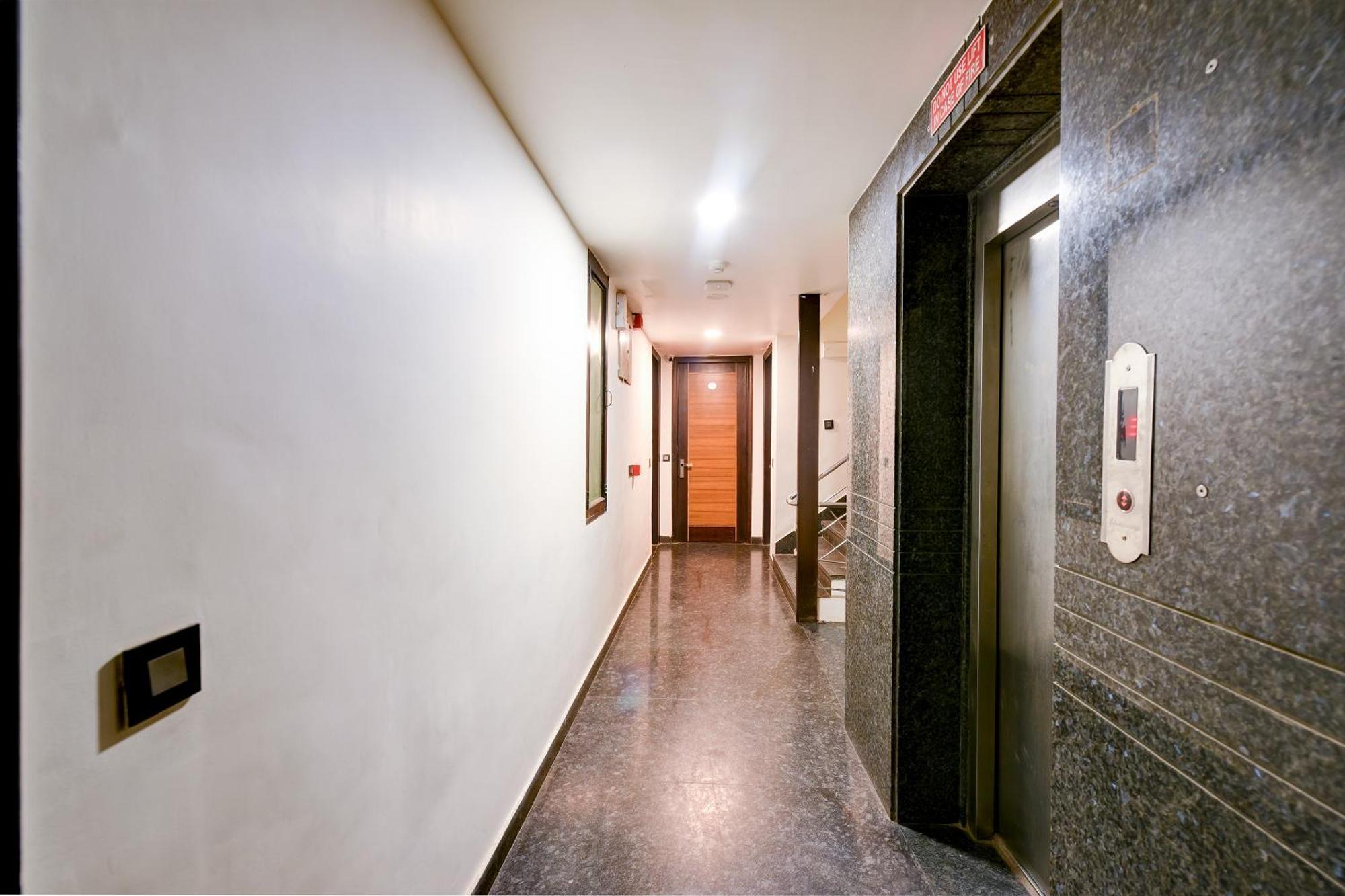 Hotel Sohana Palace Near New Delhi Railway Station And Connaught Place Екстер'єр фото